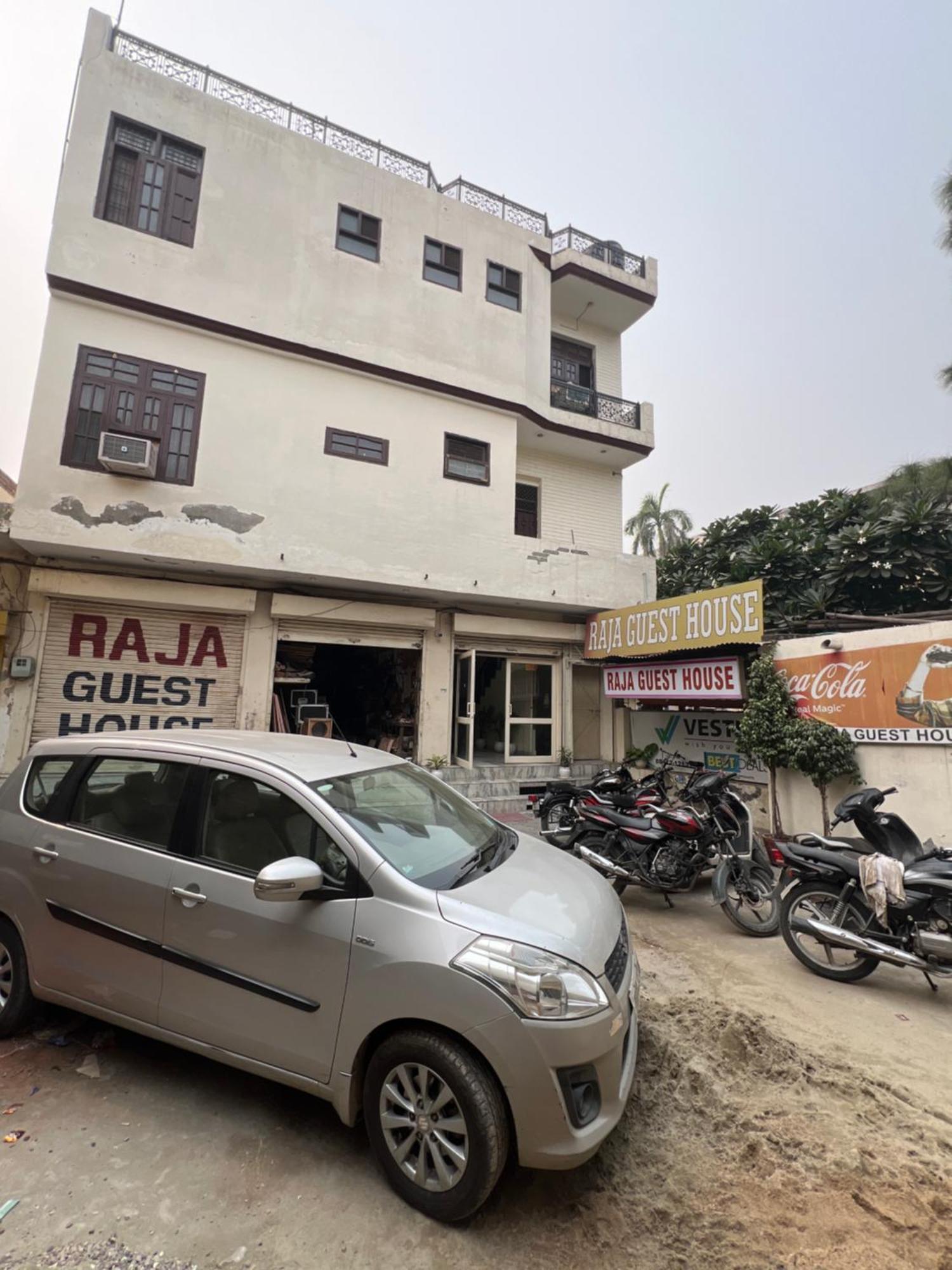 Raja Guest House -- Jalandhar Railway Station -- For Family, Couples, Travellers Esterno foto